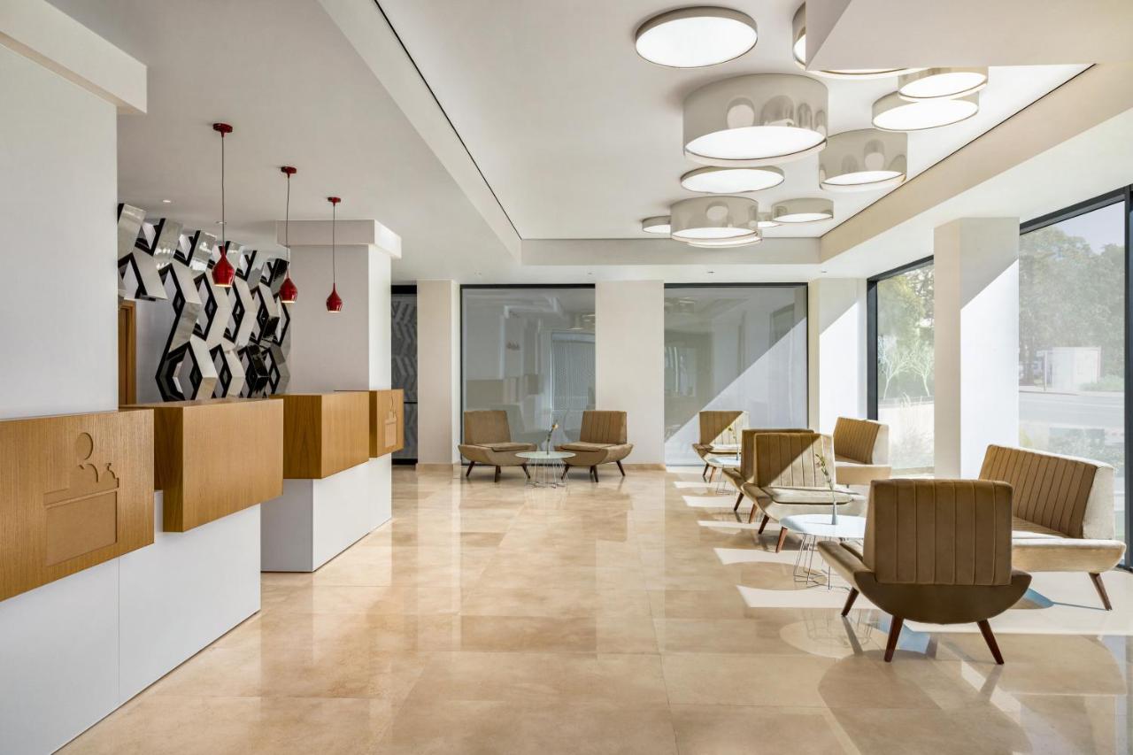 Hotel Ramada By Wyndham Slatina Parc Zewnętrze zdjęcie