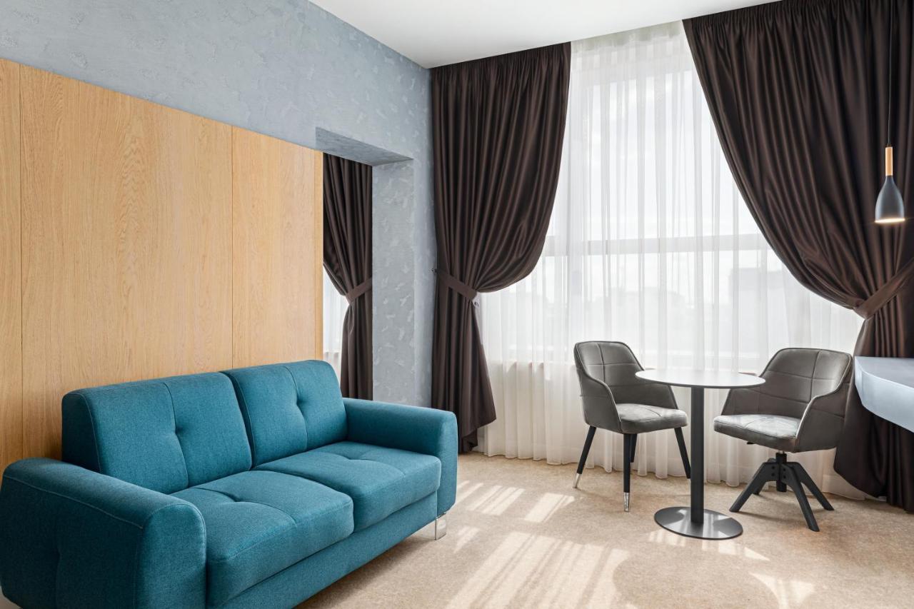 Hotel Ramada By Wyndham Slatina Parc Zewnętrze zdjęcie