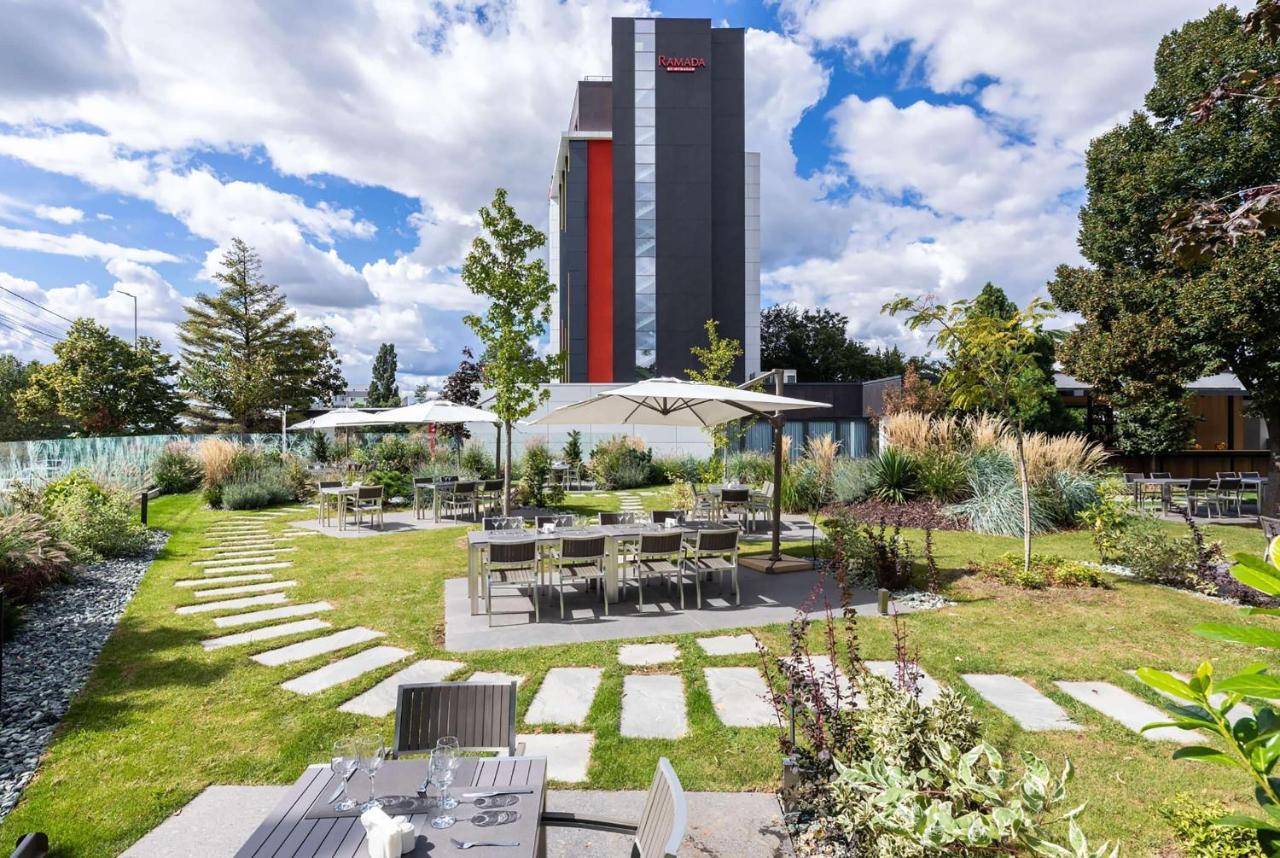 Hotel Ramada By Wyndham Slatina Parc Zewnętrze zdjęcie