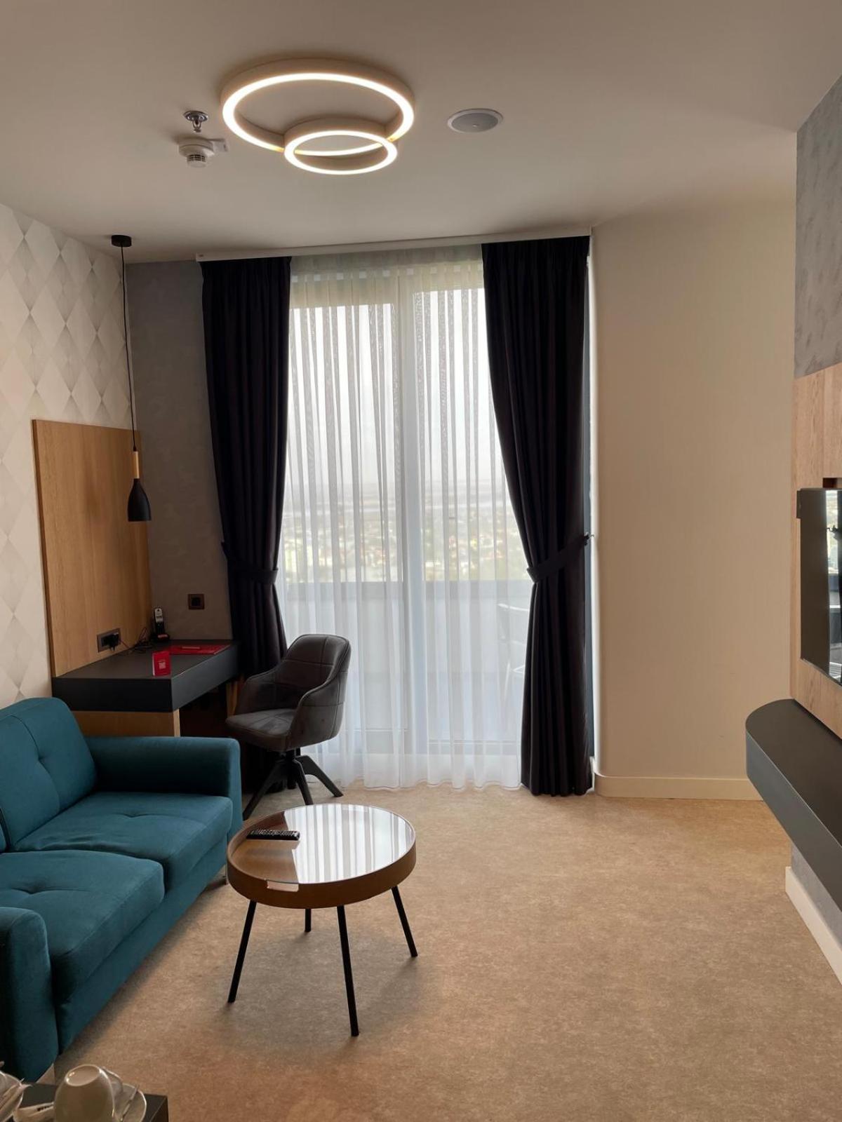 Hotel Ramada By Wyndham Slatina Parc Zewnętrze zdjęcie