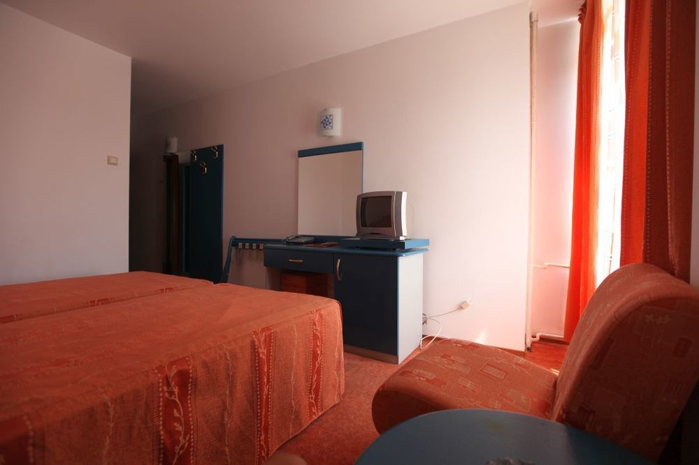 Hotel Ramada By Wyndham Slatina Parc Zewnętrze zdjęcie